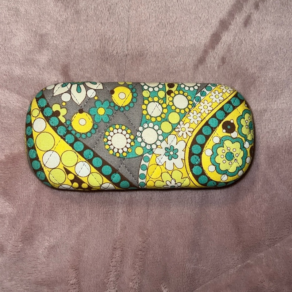 Vera Bradley Lemon Parfait glasses case